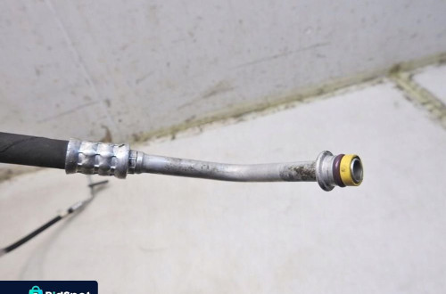 WĄŻ RURKA KLIMATYZACJI MERCEDES W203 2.2 CDI A2038302715