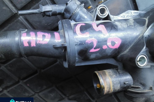 OBUDOWA TERMOSTATU 2.0 HDI 407 C5 C4 508 607
