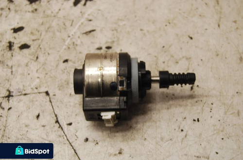SILNICZEK REGULACJI LAMPY 89022080 SEAT LEON III SEAT IBIZA III VOLVO VW AUDI
