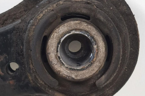 BELKA ZAWIESZENIA TYŁ TYLNA JAGUAR XJR X300