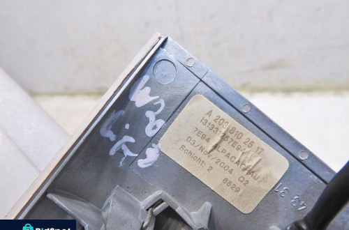 LUSTERKO WSTECZNE MERCEDES W203 LIFT A2038102517
