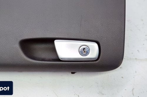 SCHOWEK PASAŻERA AUDI A4 B8 EUROPA SOUL 8K1857035C