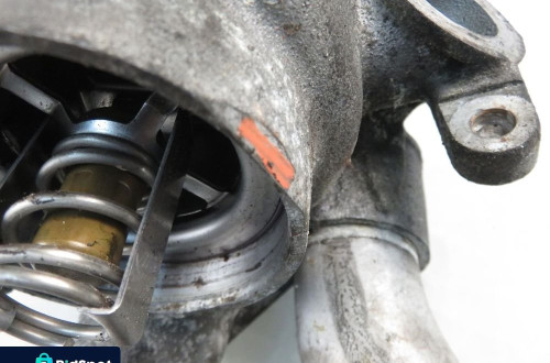 OBUDOWA TERMOSTATU PORSCHE CAYENNE I 4.5 9481061602R