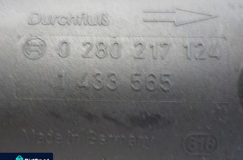 BMW Z3 1.9 B PRZEPŁYWOMIERZ  0280217124