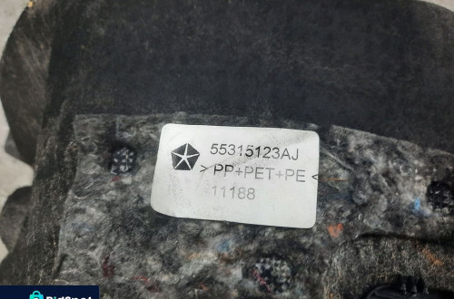 BOCZEK BAGAŻNIKA WYKŁADZINA LEWA THEMA 300C II