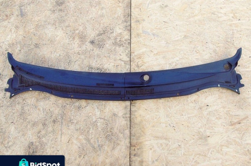 Podszybie 55782-05030/40 Toyota Avensis T25 03- Prawe Lewe