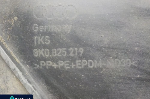 AUDI A5 8T3 OSŁONA PODWOZIA 8K0825219