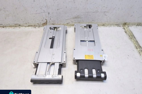PAŁĄK KAPOTAŻOWY VW EOS 1Q0880077A
