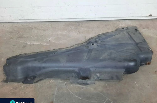OSŁONA PODWOZIA PRAWY TYŁ MERCEDES ML W164 A1646102208