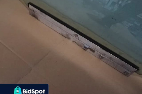 SZYBA DRZWI PRAWY PRZÓD OPEL CORSA C 3D HB NR699