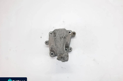 ŁAPA WSPORNIK SILNIKA MERCEDES ML W164 GL X164 A6422233204