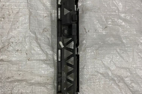 ŚLIZG ZDERZAKA TYŁ SEAT LEON III 5F0807863