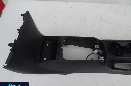 TUNEL ŚRODKOWY PODŁOKIETNIK 8687407 VOLVO V50 EUROPA F-VAT