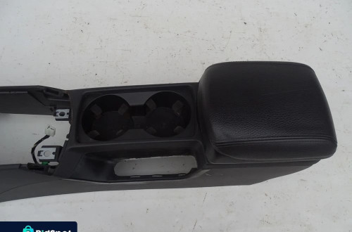 TUNEL ŚRODKOWY PODŁOKIETNIK 8687407 VOLVO V50 EUROPA F-VAT