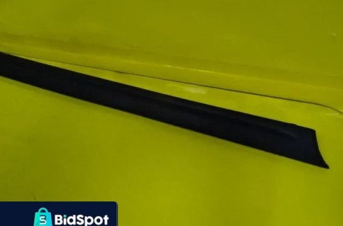 LISTWA SZYBY CZOŁOWEJ LEWY PRZÓD HONDA CONCERTO NR74