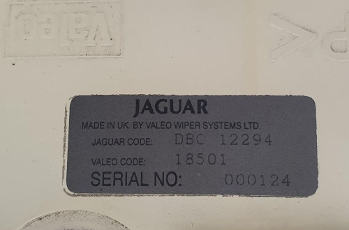 ZBIORNICZEK PŁYNU SPRYSKIWACZY JAGUAR XJR X300