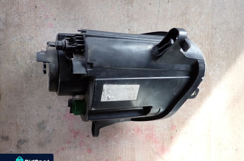 FIAT 500L DRL HALOGEN LAMPA LEWY PRZÓD EUROPA