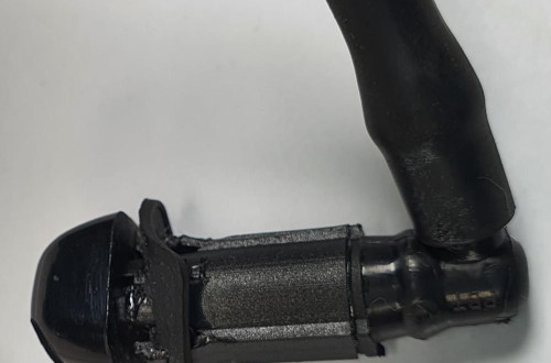 DYSZA SPRYSKIWACZA KLAPY TYŁ RENAULT KOLEOS I