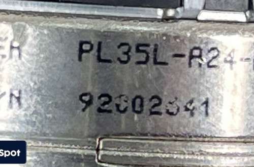 SILNICZEK REGULACJI LAMPY VW AUDI SEAT 92002641 ORYGINAŁ