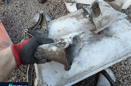 passat b5 1.9tdi lapa wspornik silnika 8d0199307l