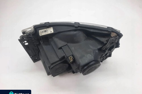 LAMPA PRZEDNIA PRAWA LAND ROVER DISCOVERY IV 4 XENON UK