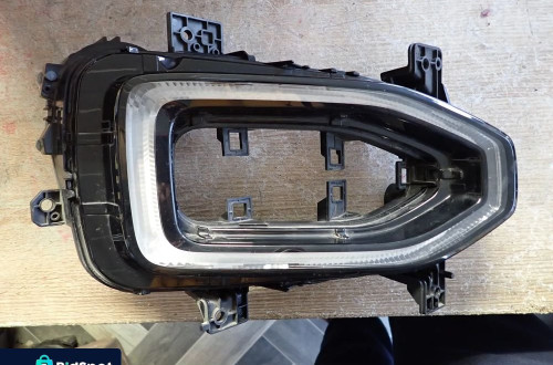 VOLKSWAGEN T-ROC HALOGEN DRL PRAWY PRZÓD EUROPA 2GA941056