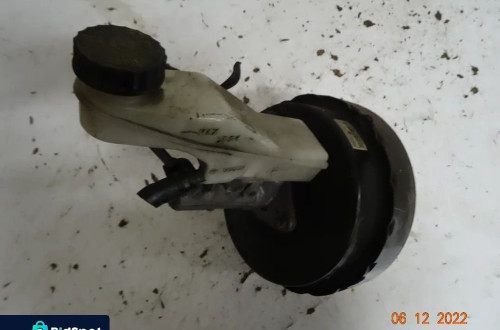 SERWO HAMULCA TOYOTA COROLLA VERSO 2.0