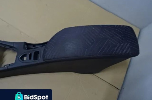 TUNEL PODŁOKIETNIK RENAULT LAGUNA II NR109