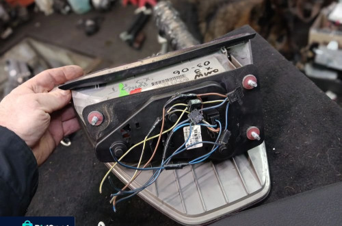 bmw x3 e83 lampa tyl tylnia tylna prawa 6990170