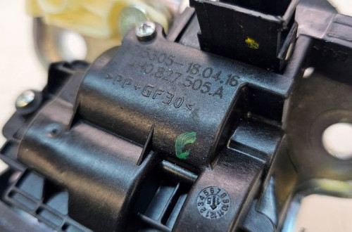 ZAMEK KLAPY TYŁ AUDI A3 A4 A6 C7 4H0827505A