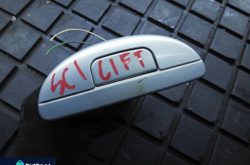 RENAULT SCENIC I LIFT KLAMKA KLAPY BAGAŻNIKA