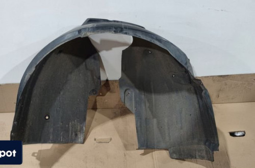 NADKOLE PRAWY PRZÓD AUDI A3 8V SEDAN 8V5821172