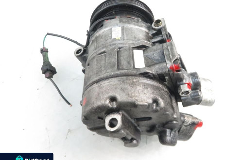 KOMPRESOR KLIMATYZACJI VW PASSAT B5 1.9 TDI 8D0260808 4472208180