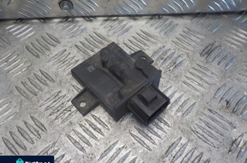 LAND ROVER DISCOVERY SPORT L550 MODUŁ STEROWNIK POMPY PALIWA FK72-9D370-AD