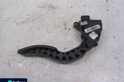 renault trafic-vivaro-talento 14->potencjometr pedał gazu