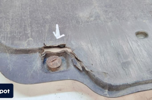 OSŁONA PŁYTA POD SKRZYNIE AUDI A6 C6 4F0863822A USZK