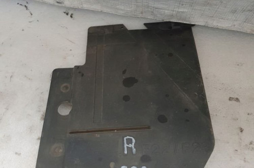 OSŁONA PRAWY PRZÓD BMW 1 F20 F21 7241848