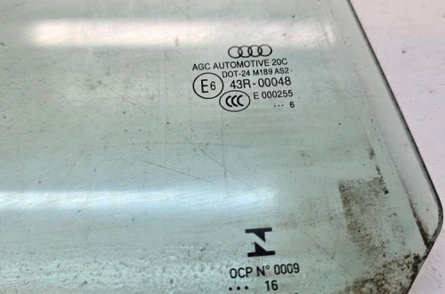 SZYBA BOCZNA DRZWI PRAWY TYŁ AUDI A3 8V SEDAN 2016R