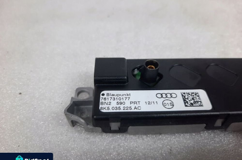 WZMACNIACZ ANTENOWY AUDI A4 B8 A5 8K5035225AC