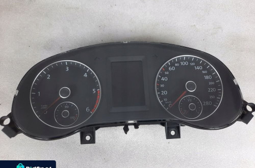 LICZNIK ZEGARY VW JETTA VI 5C TDI 5C6920860A