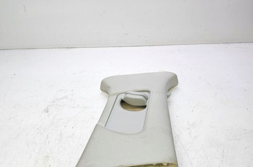 OSŁONA POSZYCIA SŁUPKA B PRAWA AUDI A3 8V SEDAN 8V5867244A