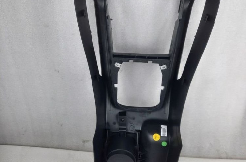 TUNEL ŚRODKOWY VW GOLF V 1K0863243A