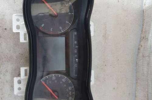 Licznik Opel Karl 42574667 688437714