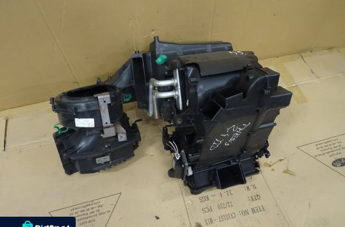 NAGRZEWNICA OBUDOWA LANCIA THESIS NR49