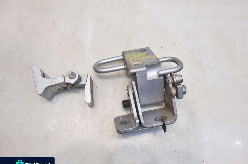 ZAWIAS ZAWIASY DRZWI LEWY TYŁ LX7W AUDI A3 8P SPORTBACK 8P4833411A