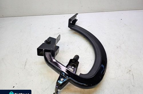 ZAWIAS KLAPY PRAWY TYŁ AUDI A3 8V SEDAN 8V5827302