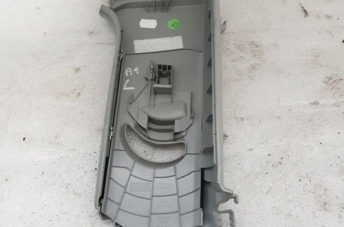POSZYCIE OSŁONA SŁUPKA LEWA 8X3867243B AUDI A1