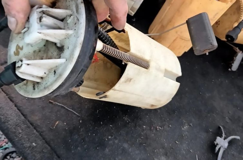 nissan primera p12 1.9dci czujnik wskaznik poziomu paliwa 0580300022