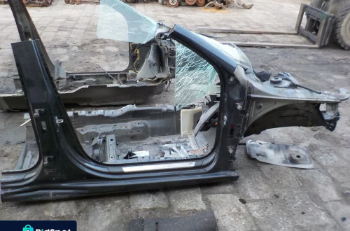 SKODA SUPERB II PODŁUŻNICA ĆWIARTKA PRAWY PRZÓD