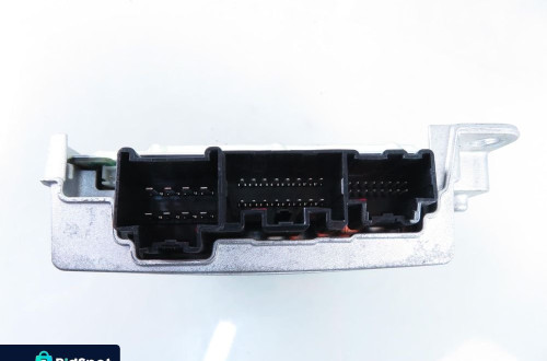 WZMACNIACZ RENAULT ESPACE V (JR_) 280630850R